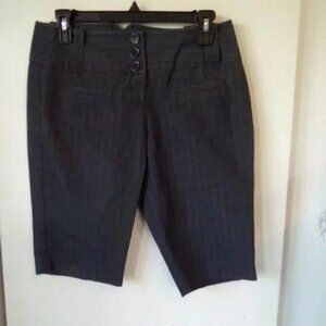 Tracy Evans Gray Tailored Bermuda Shorts Size 5 High Waist Button Detail